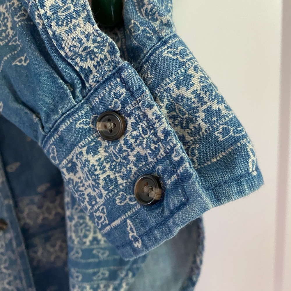 Boho Denim Long Sleeve Button Down Shirt/Blouse Medium - Picture 10 of 11